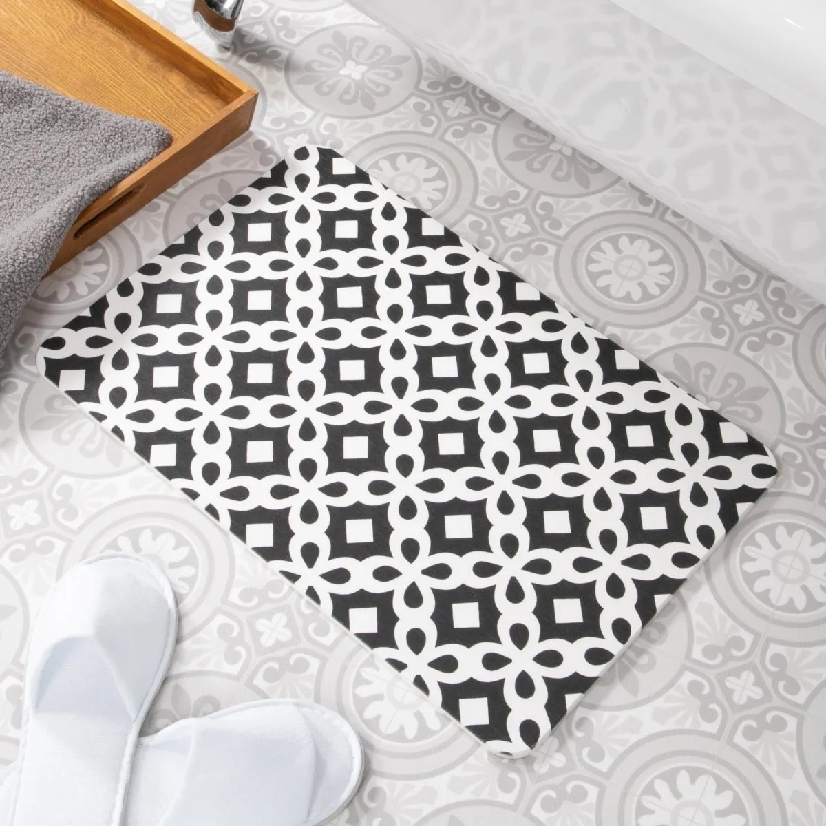 Black & White Pattern Bathmat - Boho Bath Mat - Non-Slip Mid Century Modern Mat - Retro Bath Rug- Minimalist Abstract Shapes - 39 X 60Cm