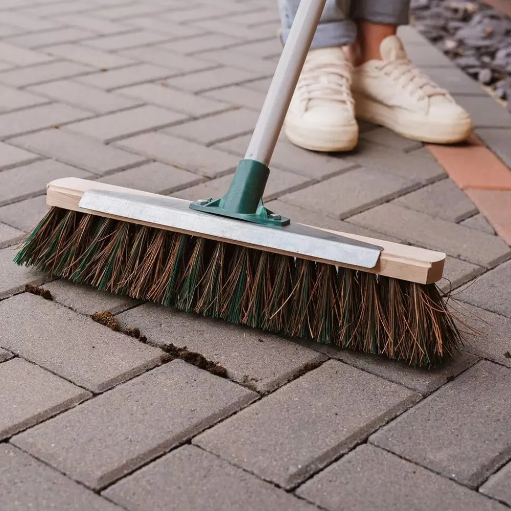 Gardman Ultimate Broom & Scraper