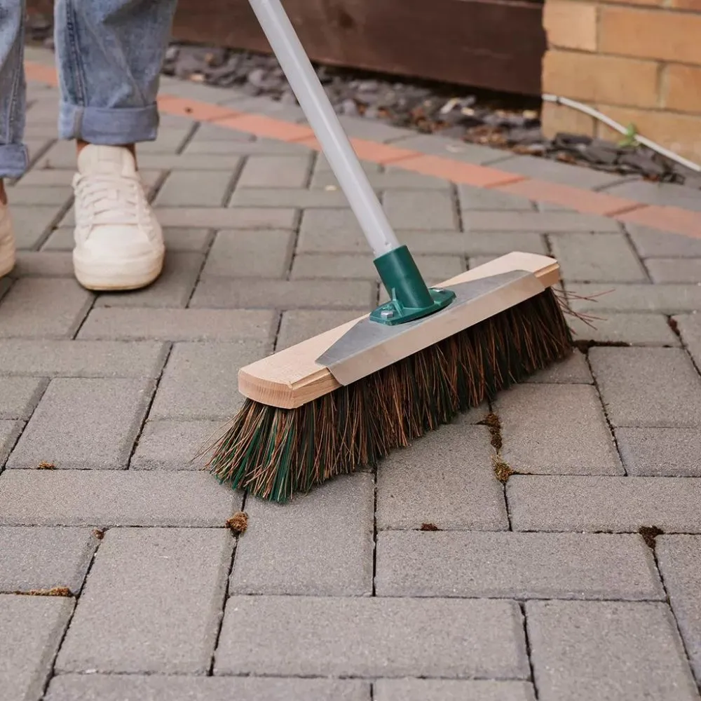 Gardman Ultimate Broom & Scraper