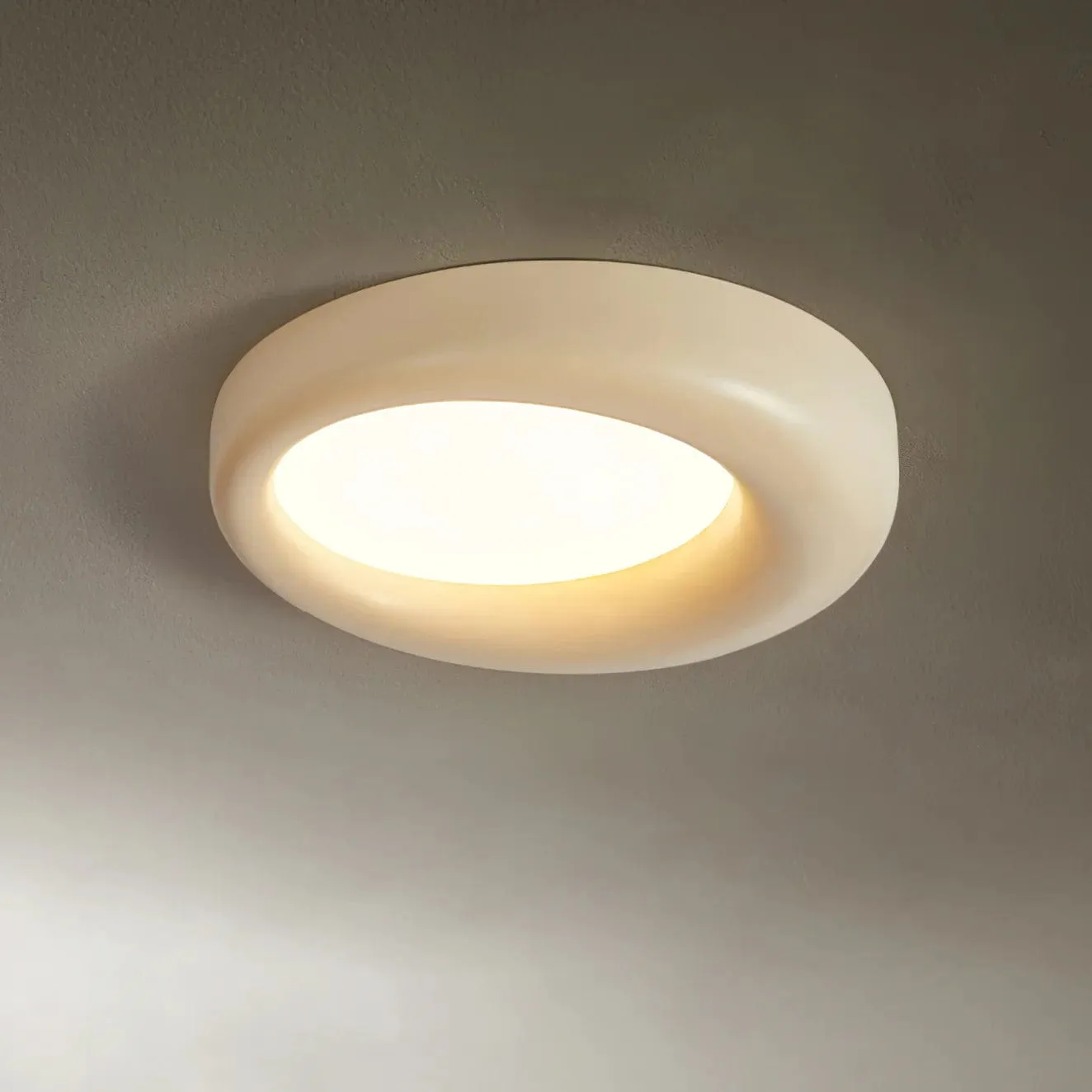 Zero Round Ceiling Lamp